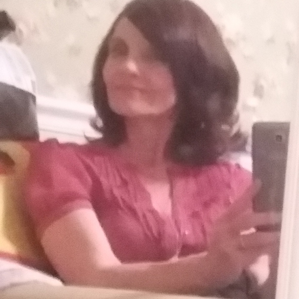 Meet your Posher, Debbie
